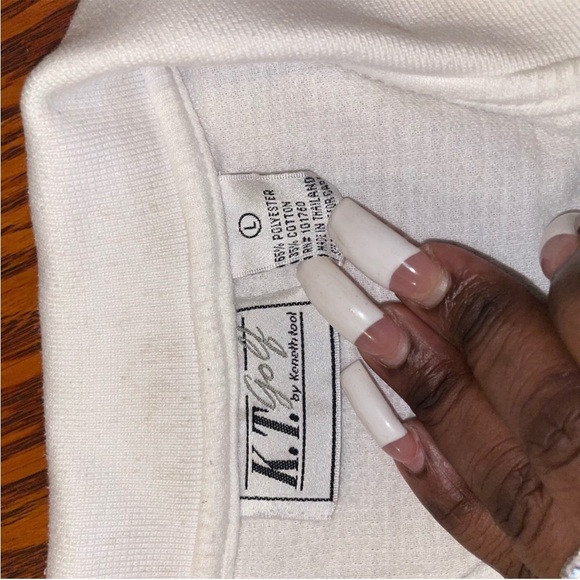 ALX White Sleeveless Muscle Tee - Picture 2 of 3